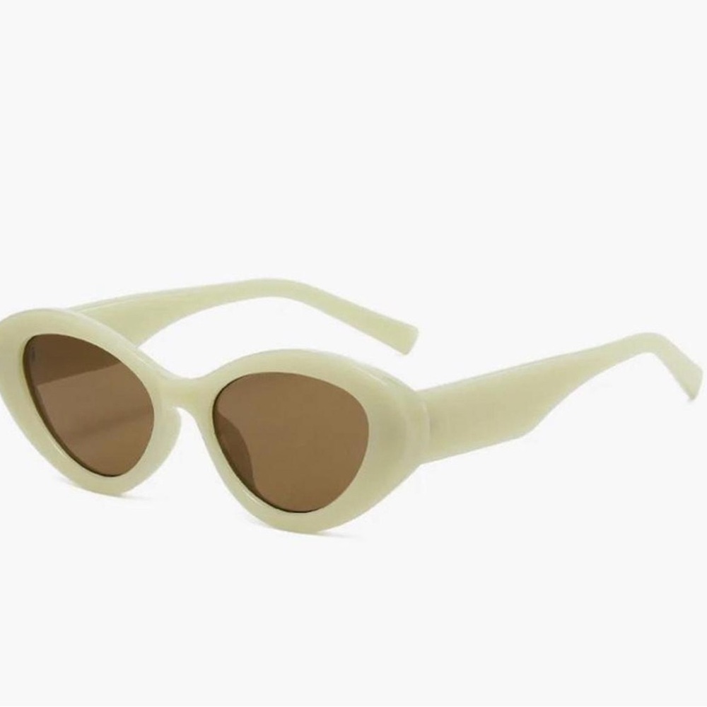 New Cat-Eye Sunglasses